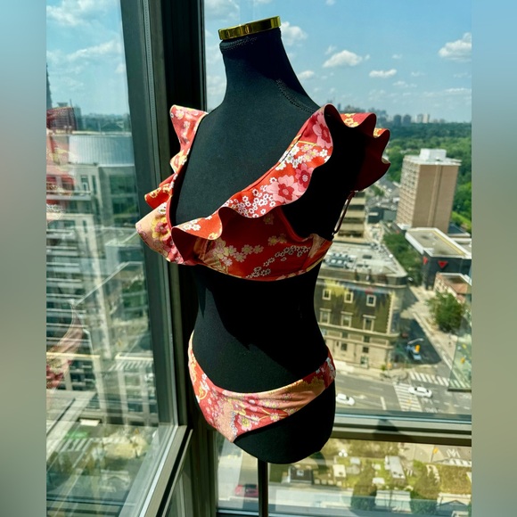🆕 ZIMMERMANN 🧿 NWT Lola Waterfall Frill Bikini Raspberry Floral- Sz3 - US8 -10 - Picture 5 of 16
